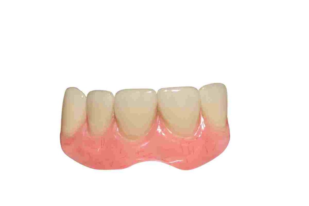 dental-prosthesis-on-dark-background